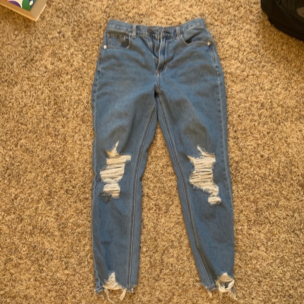 American Eagle Mom Jeans